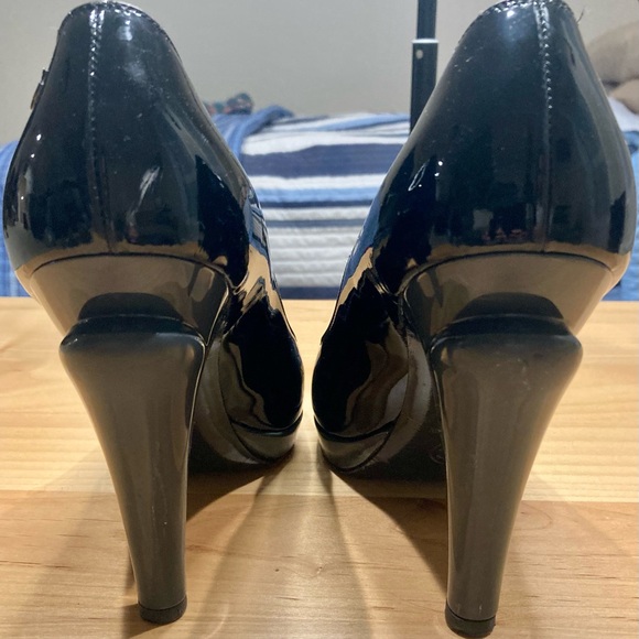 Chanel heels - Picture 11 of 16